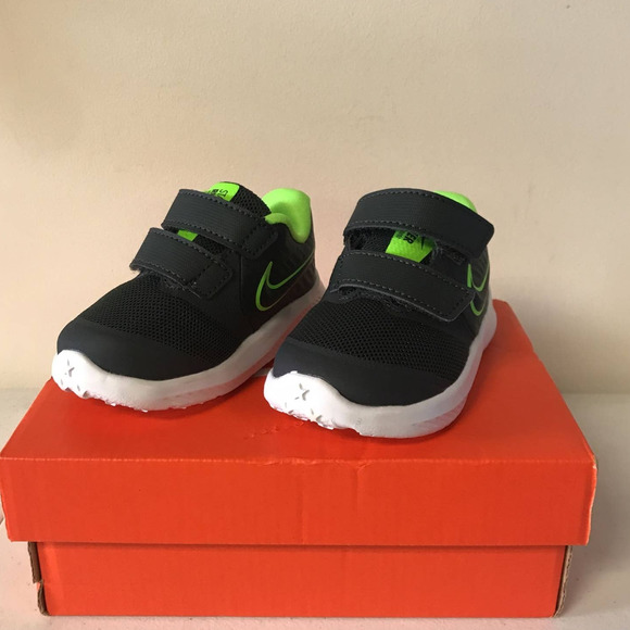 Nike Kids Star Runner 2 TDV Sneaker, Size 4C, Gray - Picture 2 of 7